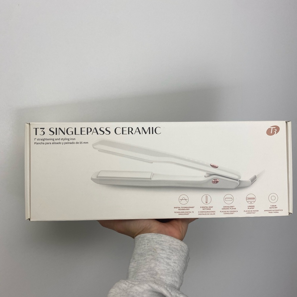 T3 professional SinglePass Ceramic Hair  and styling- White and Pink details.